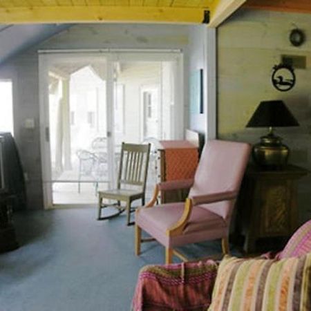 Oliver Lodge Мередит Экстерьер фото