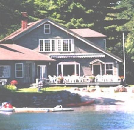 Oliver Lodge Мередит Экстерьер фото