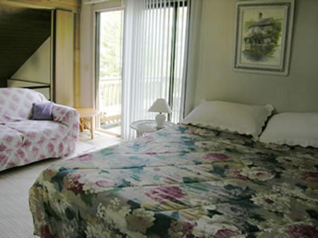 Oliver Lodge Мередит Номер фото