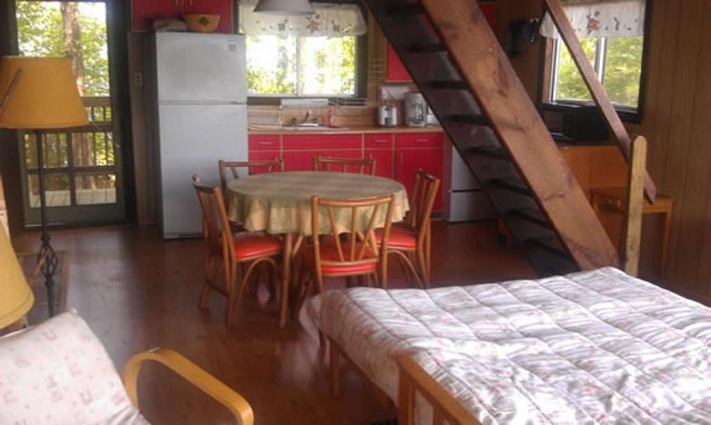 Oliver Lodge Мередит Номер фото