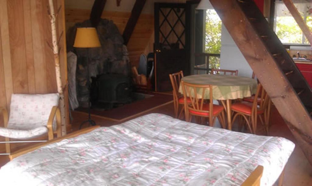 Oliver Lodge Мередит Номер фото