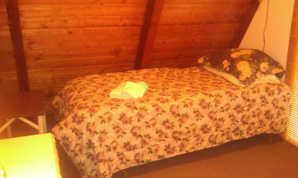 Oliver Lodge Мередит Номер фото